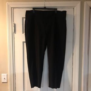 ATTYRE FAMOUS FIT CROPS!!